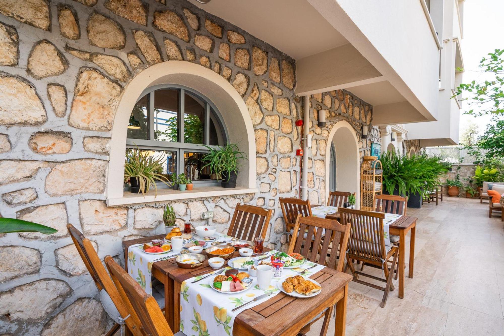 True Blue Boutique Hotel Kalkan Exteriör bild